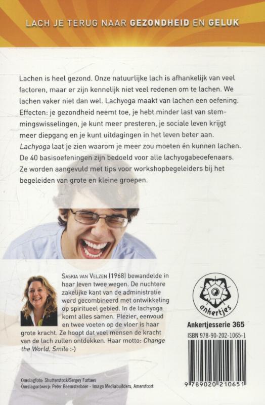 Achterkant van Lachyoga