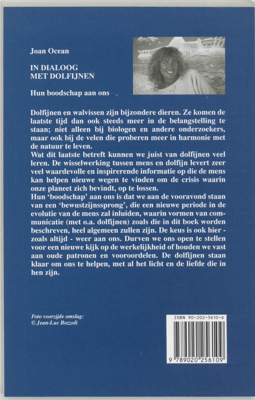 Achterkant van In dialoog met dolfijnen
