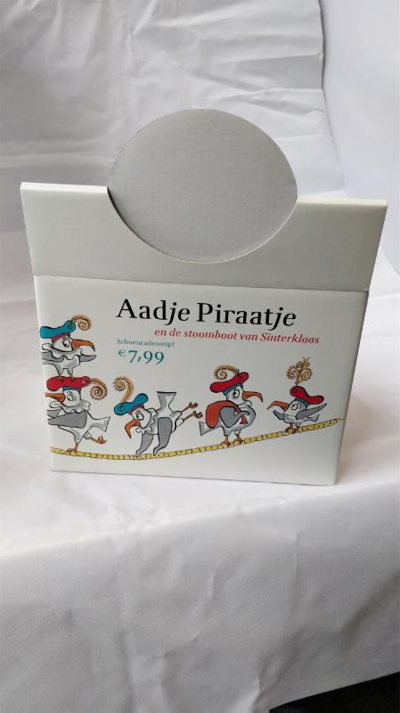 Achterkant van Aadje Piraatje en de stoomboot van Sinterklaas - display (8 exx.)