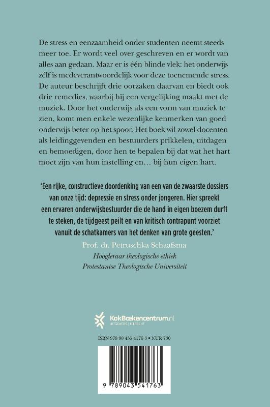 Achterkant van Adagio
