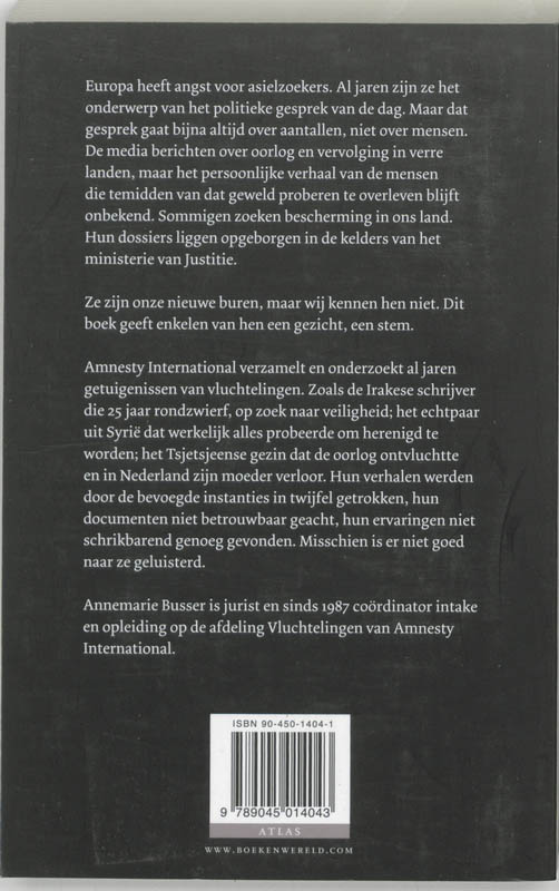 Achterkant van Gevangen tussen grenzen