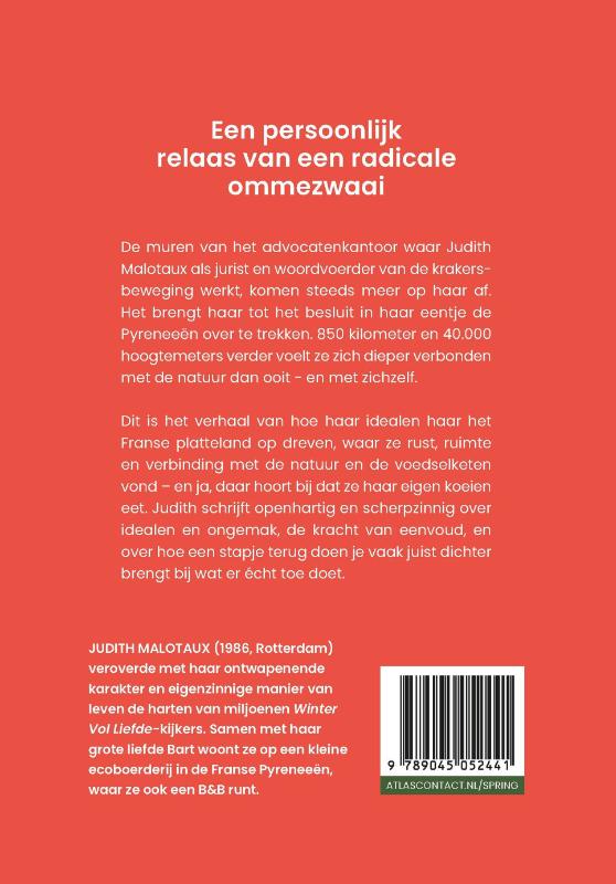 Achterkant van Boer in de bergen