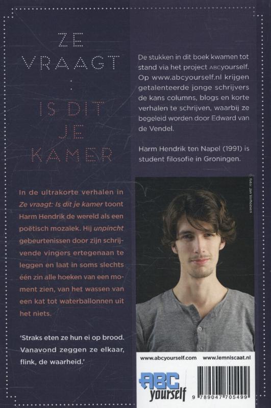 Achterkant van Ze vraagt: is dit je kamer?