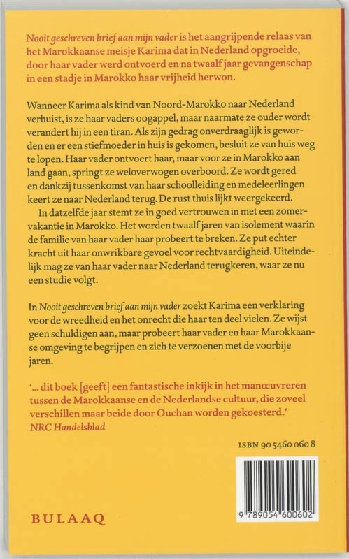 Achterkant van Karima