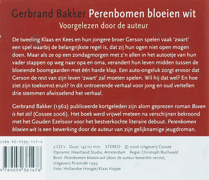Achterkant van Perenbomen bloeien wit