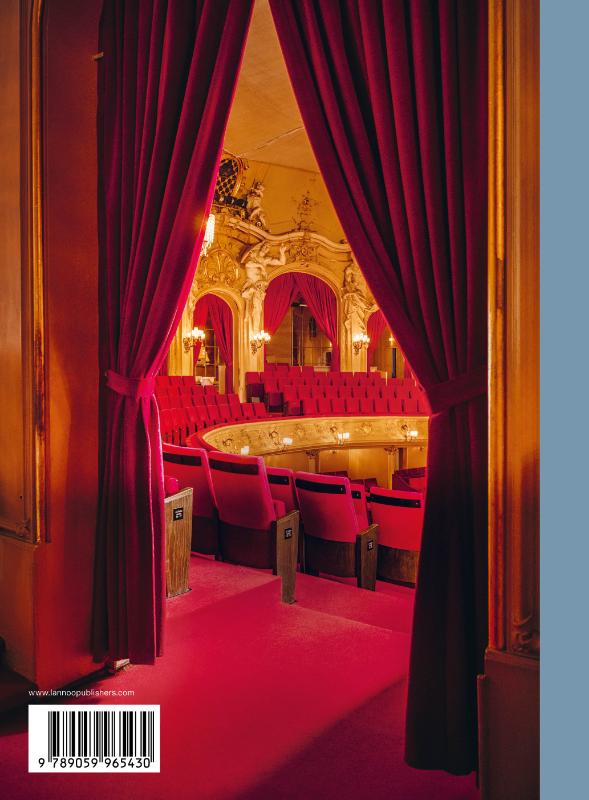 Achterkant van Opera Houses You Need to Visit Before You Die