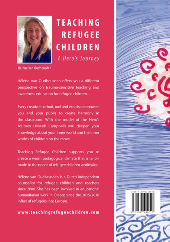 Achterkant van Teaching Refugee Children