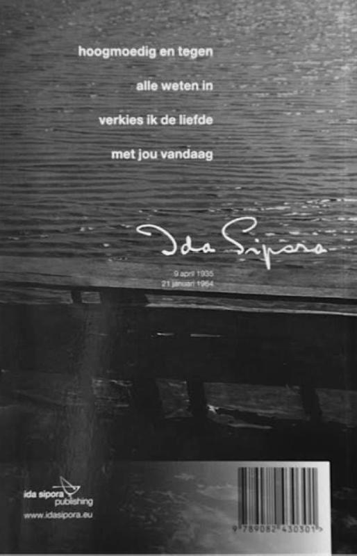 Achterkant van Ida Sipora