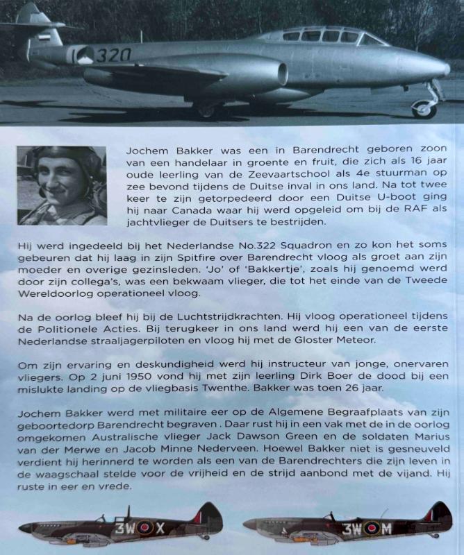 Achterkant van Jochem Bakker. Een Barendrechtse oorlogsvlieger