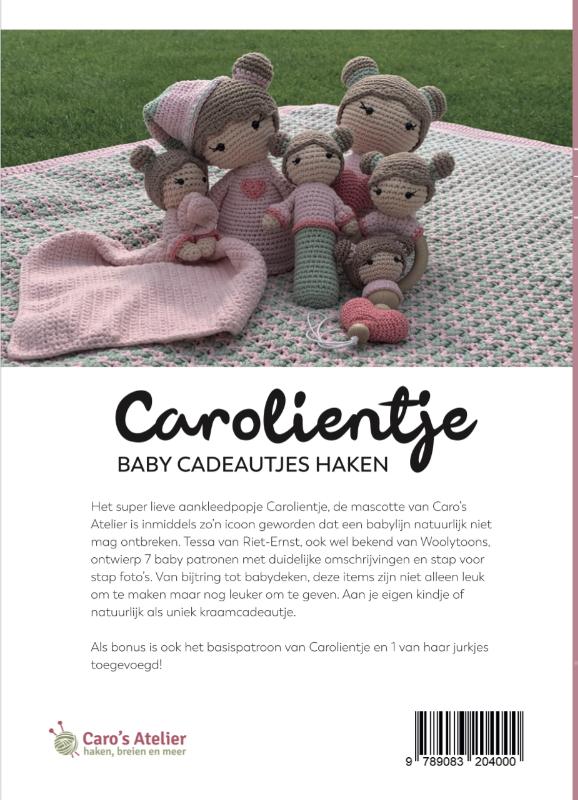 Achterkant van Carolientje Baby Cadeautjes Haken