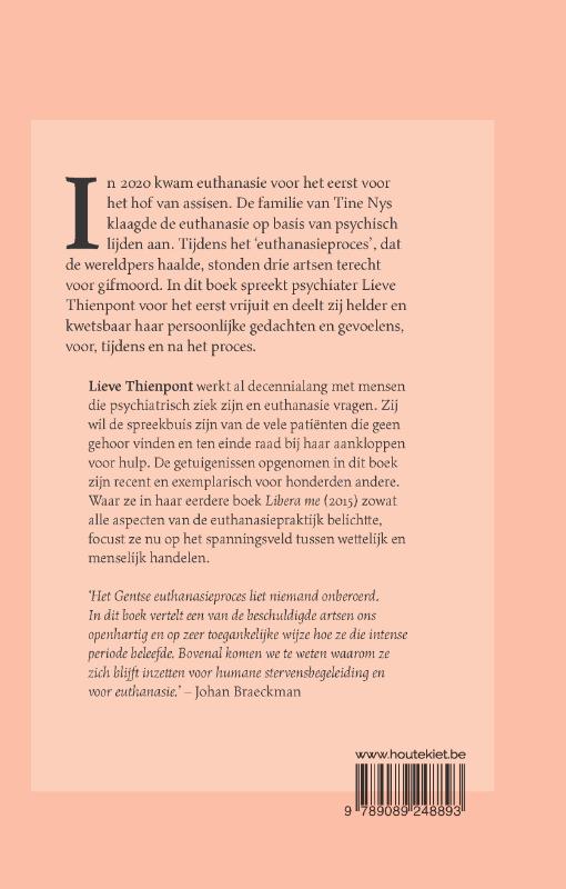 Achterkant van Beschuldigd van gifmoord