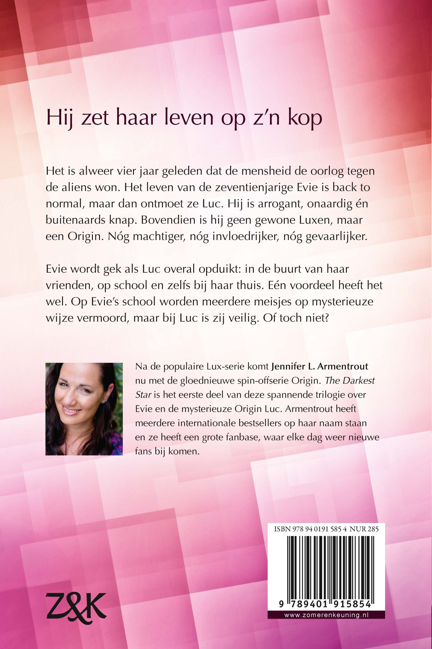 Achterkant van The Darkest Star