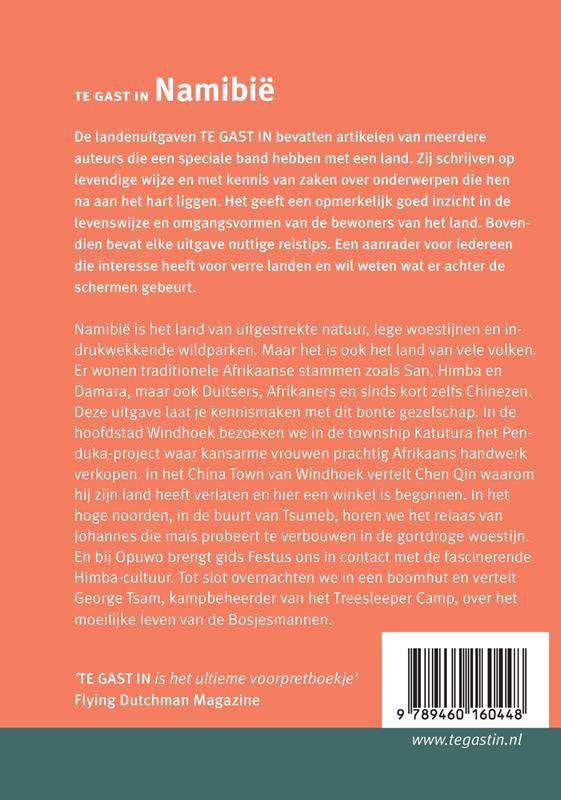 Achterkant van Te gast in Namibie