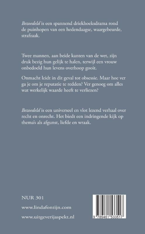 Achterkant van Bezoedeld
