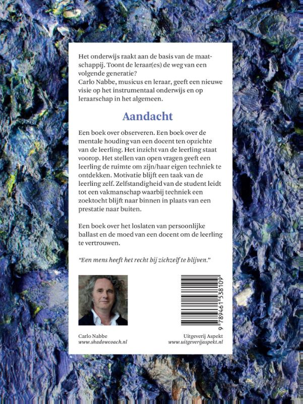 Achterkant van Aandacht
