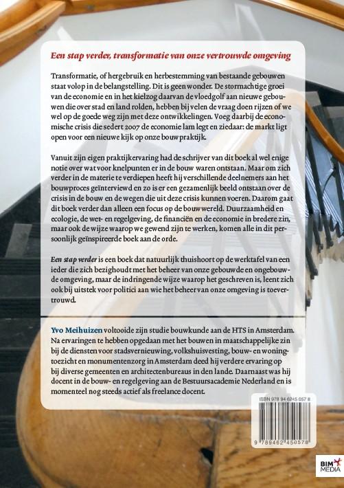 Achterkant van Een stap verder