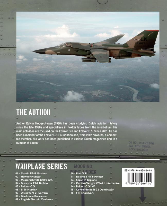 Achterkant van General Dynamics F-111 Aardvark