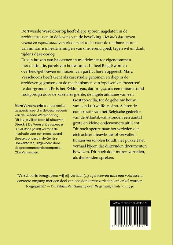 Achterkant van Het huis dat tussen vriend en vijand staat
