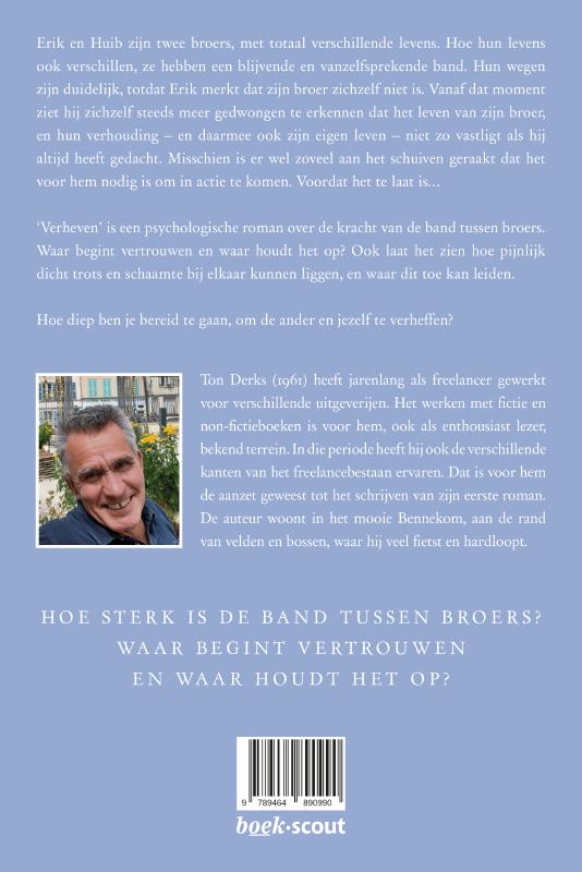 Achterkant van Verheven