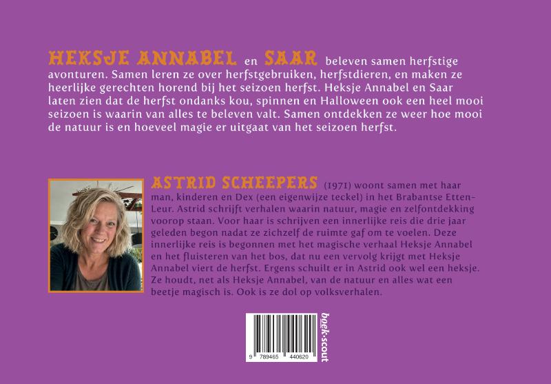 Achterkant van Heksje Annabel viert de herfst