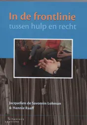 Omslag van In de frontlinie tussen hulp en recht