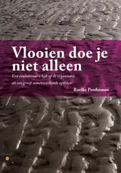 Omslag van Vlooien doe je niet alleen
