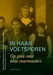Omslag van In haar voetsporen