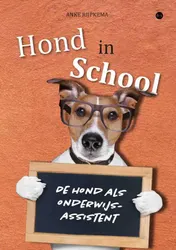 Omslag van Hond in school