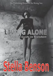 Omslag van Living Alone