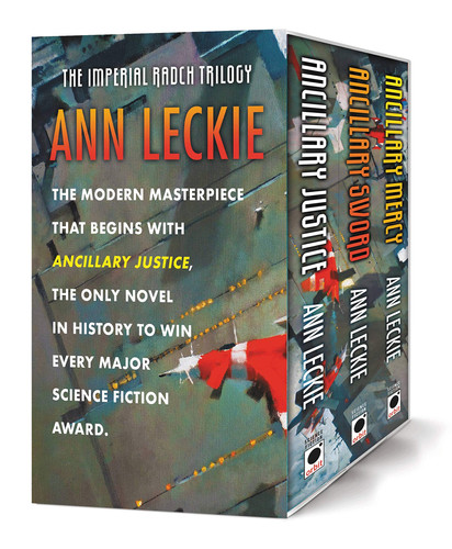 Omslag van The Imperial Radch Boxed Trilogy Ancillary Justice, Ancillary Sword, and Ancillary Mercy