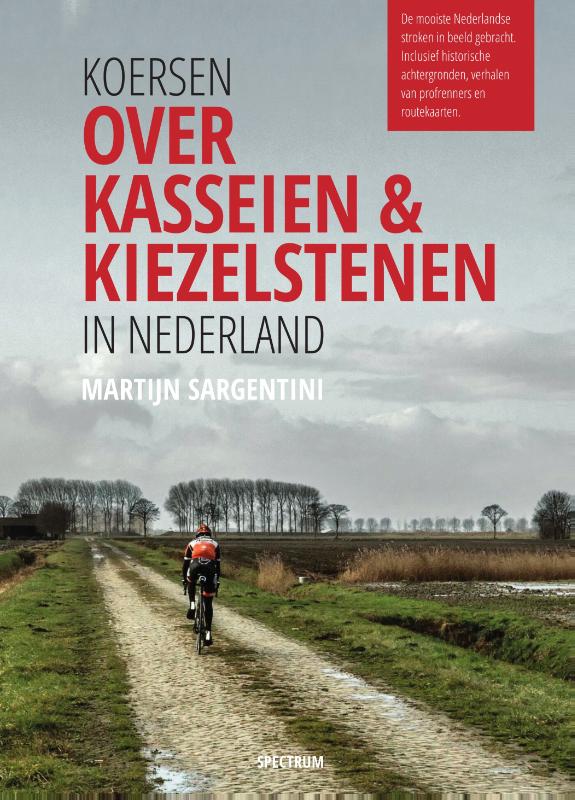 Omslag van Koersen over kasseien & kiezelstenen in Nederland