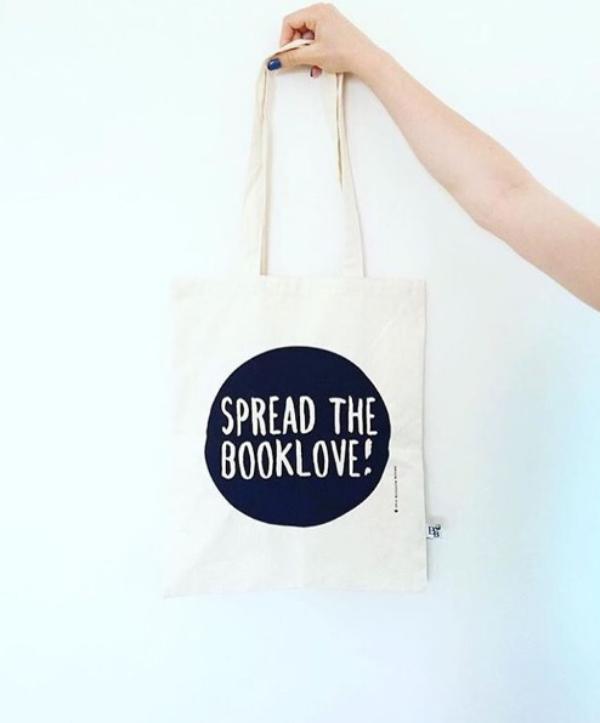 Omslag van Blossom linnentasjes Spread the booklove ( set 10 stuks a 4,50)