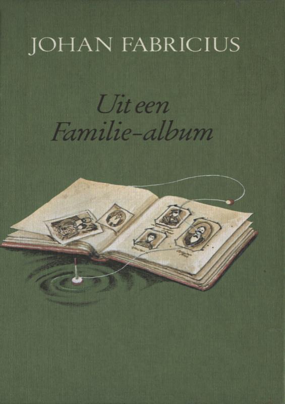 Omslag van Uit een familie-album