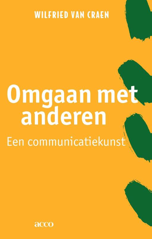 Omslag van Omgaan met anderen