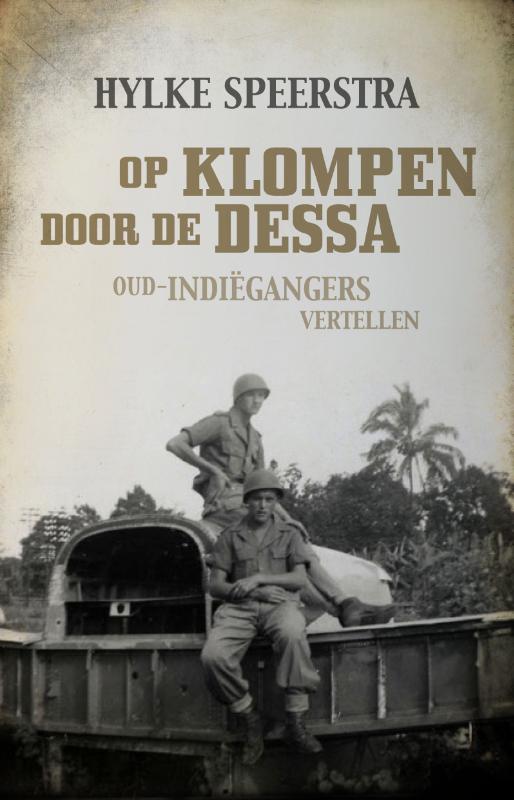 Omslag van Op klompen door de dessa