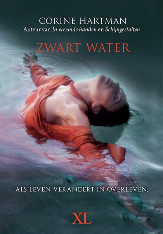 Omslag van Zwart water