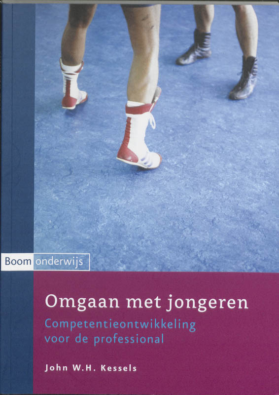 Omslag van Omgaan met jongeren