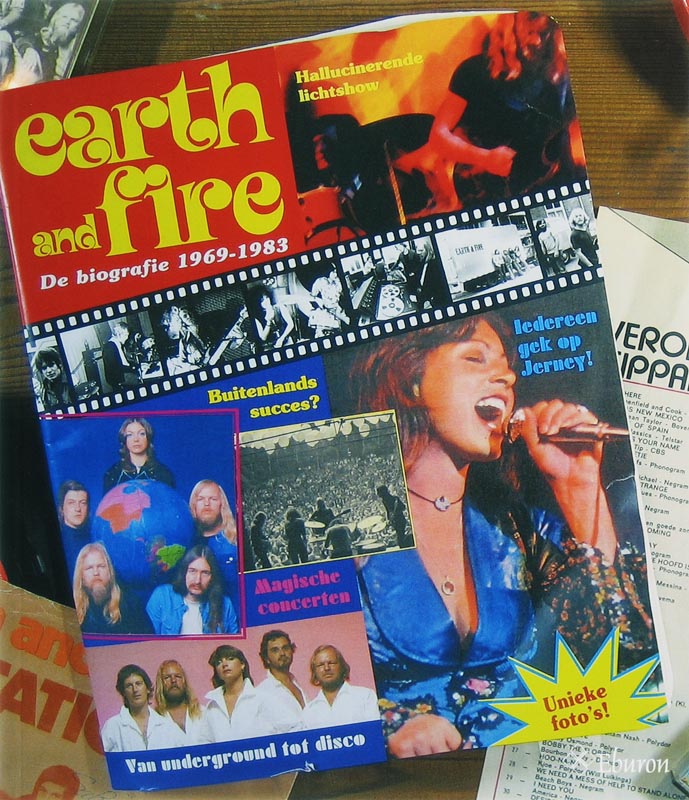 Omslag van Earth and Fire