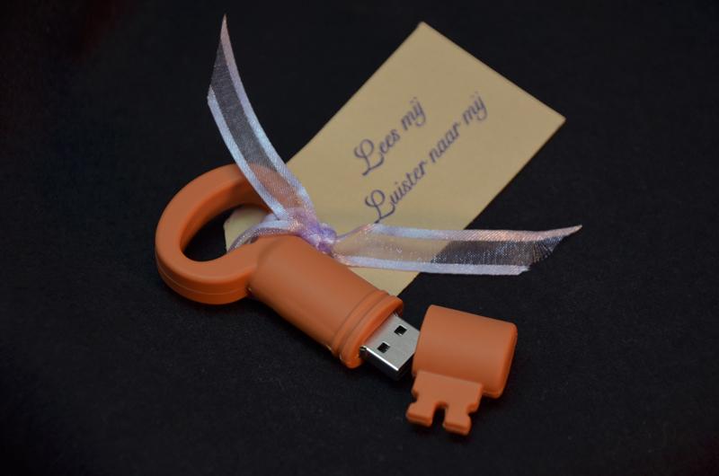 Omslag van De avonturen van Alice in Wonderland en Spiegelland (set e-boek en luisterboek)