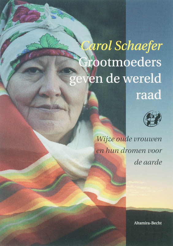 Omslag van Grootmoeders geven de wereld raad