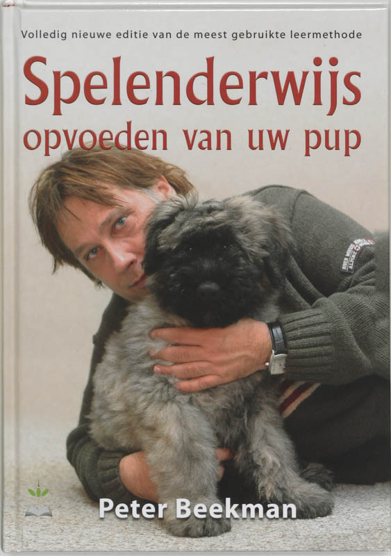 Omslag van Spelenderwijs opvoeden van uw pup