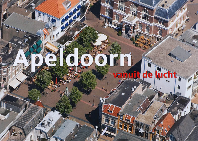 Omslag van Apeldoorn vanuit de lucht