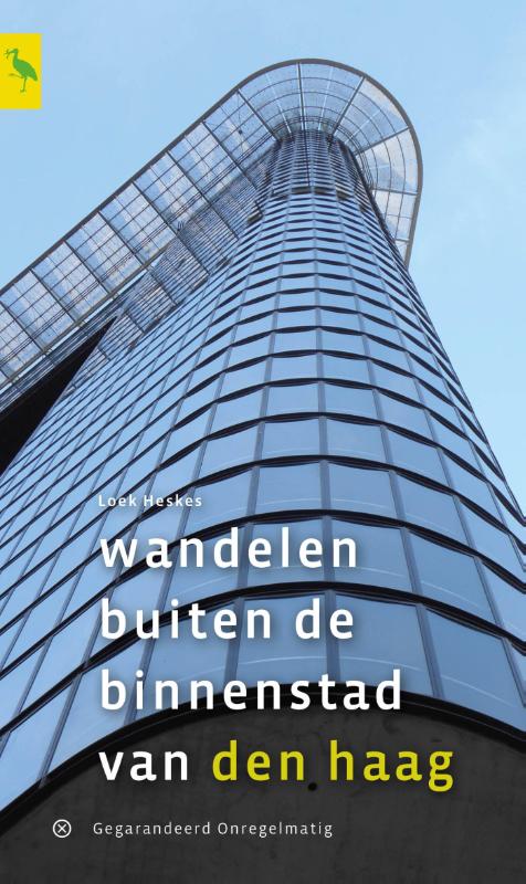 Omslag van Wandelen buiten de binnenstad van Den Haag
