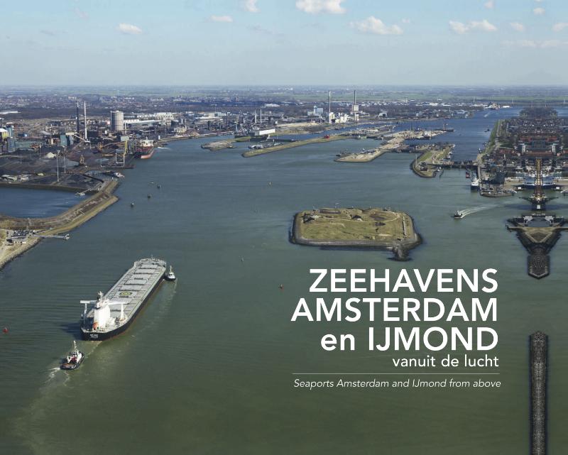 Omslag van Zeehavens Amsterdam en IJmond vanuit de lucht