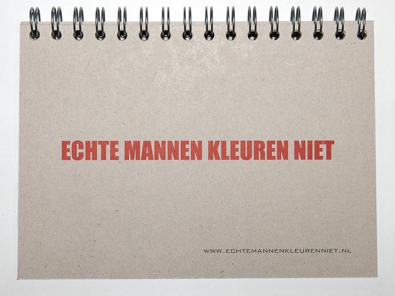 Omslag van Echte mannen kleuren niet