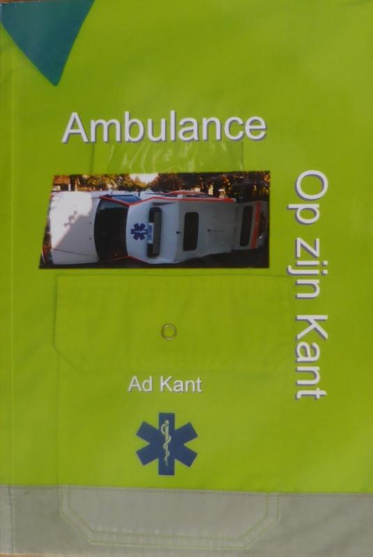 Omslag van Ambulance op zijn kant