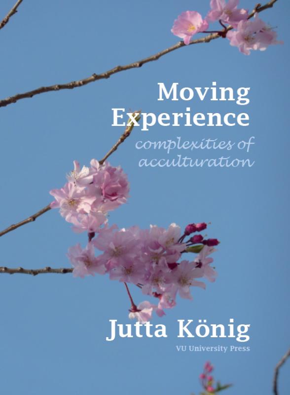Omslag van Moving experience