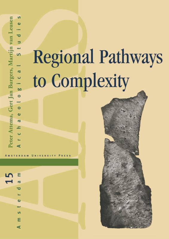 Omslag van Regional Pathways to Complexity