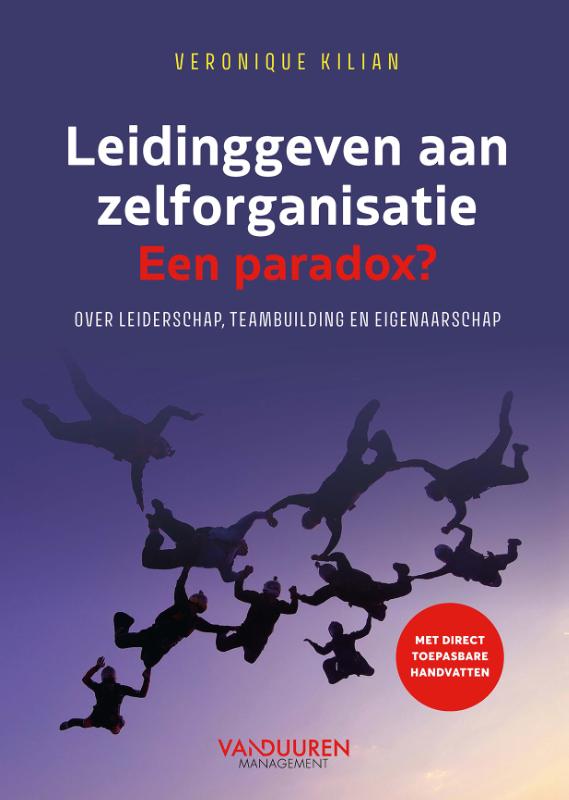 Omslag van Leidinggeven aan zelforganisatie. Een paradox?
