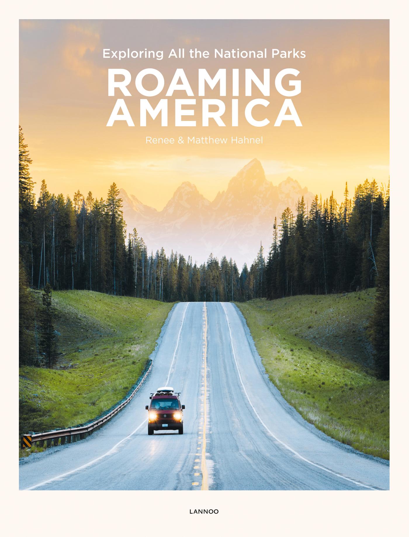 Omslag van Roaming America